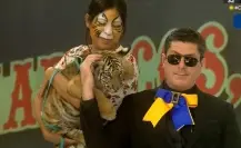 María Julia celebra el Clásico Regio con un tigre de verdad