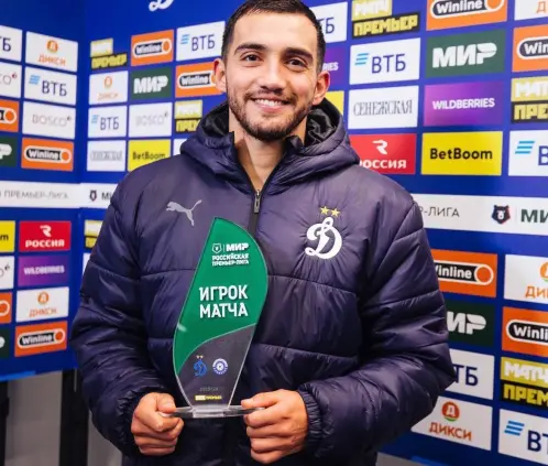 Luis Chávez fue elegido Mejor Jugador en el triunfo del Dínamo Moscú.