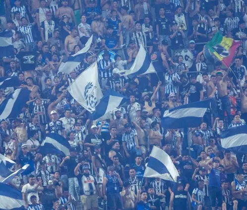 La barra La Adicción y diferentes grupos de apoyo a Rayados no podrán ingresar al estadio Alfonso Lastras para el juego de ida de los Cuartos de Final. La barra La Adicción y diferentes grupos de apoyo a Rayados no podrán ingresar al estadio Alfonso Lastras para el juego de ida de los Cuartos de Final.