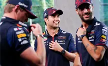 Checo vs. Ricciardo, la batalla por un lugar en Red Bull para el 2025