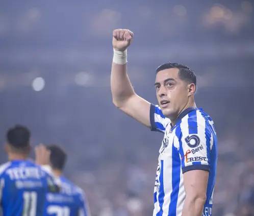 Funes Mori se negó a recibir el reconocimiento de la Señora Lozano por sus 160 goles como jugador del Monterrey. Funes Mori se negó a recibir el reconocimiento de la Señora Lozano por sus 160 goles como jugador del Monterrey.