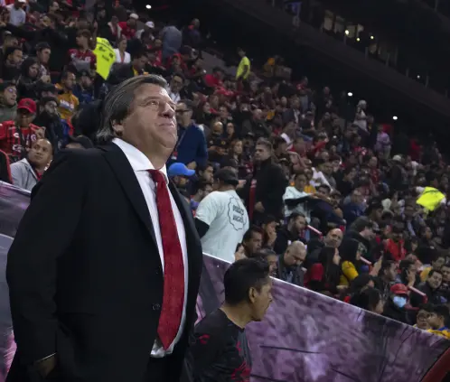 El Piojo cuestionó la decisión del técnico del América sobre arrancar el torneo con un plantel plagado de suplentes y juveniles. El Piojo cuestionó la decisión del técnico del América sobre arrancar el torneo con un plantel plagado de suplentes y juveniles.