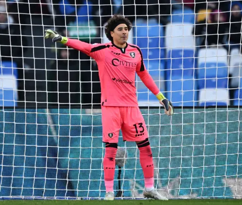 Filippo Inzaghi culpó a Memo Ochoa de la derrota del Salernitana ante el Genoa al asegurar que el mexicano no atajó nada.