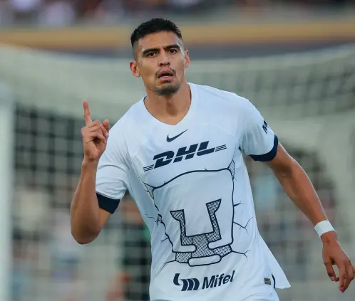 Guillermo Martínez de Pumas es uno de los delanteros mexicanos que aspira a llevarse el título de goleo del Clausura 2024.
