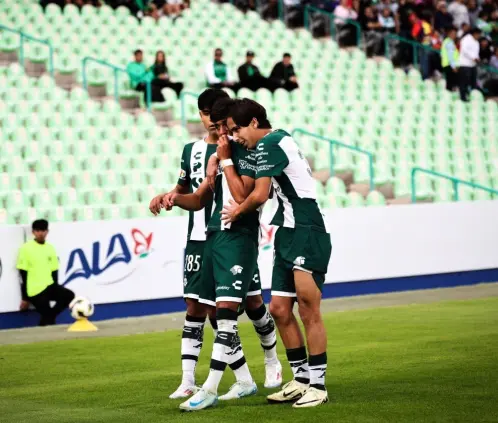 https://x.com/ClubSantos https://x.com/ClubSantos