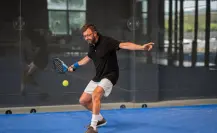 ¡Es la hora! 5 tips para iniciar a jugar padel y evitar graves lesiones