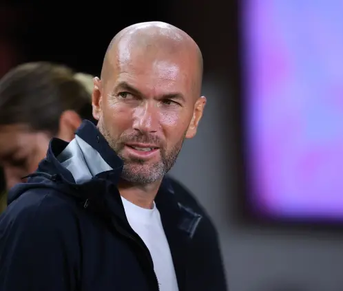 ¡La bendición del mago! La reacción de Zidane ante el partidazo de Mbappé  (Photo by Hector Vivas/Getty Images)