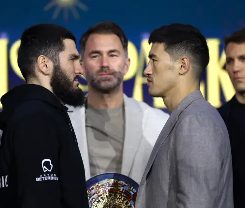 Beterbiev y Bivol se verán las caras el 22 de febrero en Arabia Saudita. Getty Images