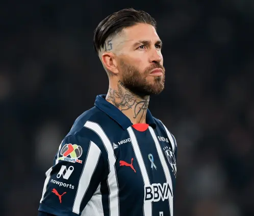 Cientos de aficionados no pudieron disfrutar el debut de Sergio Ramos con Rayados debido a las fallas de VIX Premium. @SergioRamos