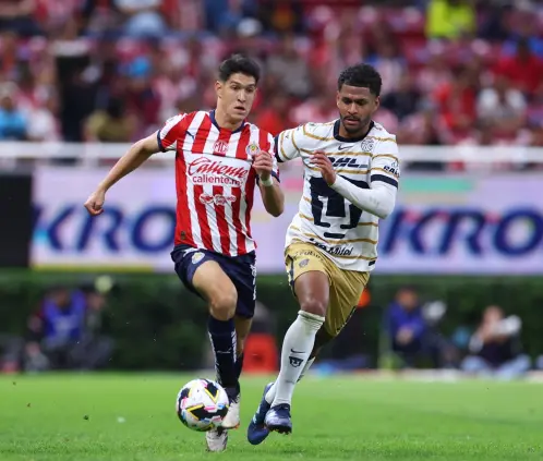 Liga MX: Pumas vs Chivas ¿Qué día y dónde ver el partido de la jornada 10 del Clausura 2025? (Photo by Simon Barber/Getty Images)