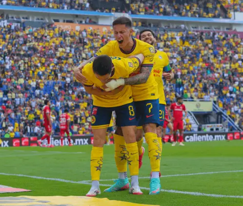 América arrolla al Toluca en un partido que gana en la cancha y en la mesa