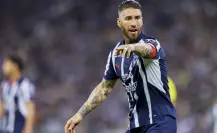 Sergio Ramos regaña a Nelson Deossa en pleno Monterrey vs Santos Laguna