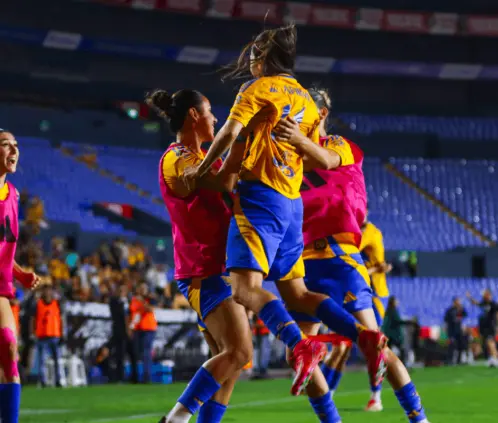 Tigres Femenil respira en el Volcán y gana 2-0 a Chivas 