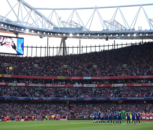 Arsenal vs. París Saint Germain: Recuerdan al Papa Francisco en la previa del partido de Champions League (Photo by Justin Setterfield/Getty Images) Arsenal vs. París Saint Germain: Recuerdan al Papa Francisco en la previa del partido de Champions League (Photo by Justin Setterfield/Getty Images)