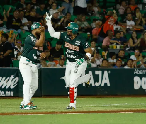 Piratas viene de atrás y vence a Leones Piratas viene de atrás y vence a Leones