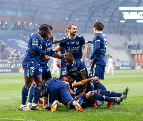 Paris FC asciende y se viene el derbi más esperado en más de 40 años (ActuFoot_ X) Paris FC asciende y se viene el derbi más esperado en más de 40 años (ActuFoot_ X)