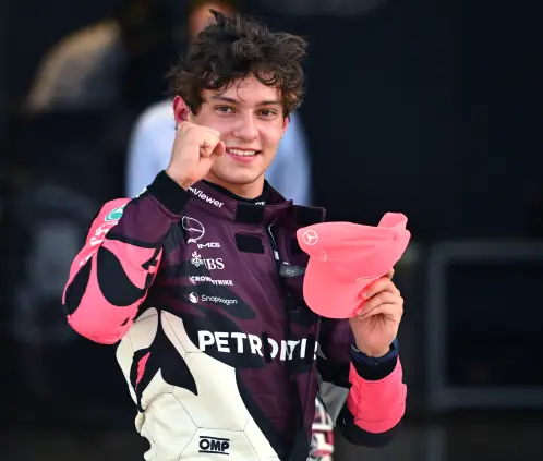 Kimi Antonelli no podrá celebrar con champaña en caso de ganar el Gran Premio de Miami, debido a que es menor de 21 años. Getty Images Kimi Antonelli no podrá celebrar con champaña en caso de ganar el Gran Premio de Miami, debido a que es menor de 21 años. Getty Images