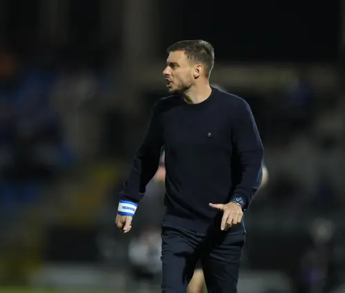La directiva del Porto ha decidido mantener a Martín Anselmi, quien dirigirá el Mundial de Clubes y la Primeira Liga 2025-2026. @FCPorto La directiva del Porto ha decidido mantener a Martín Anselmi, quien dirigirá el Mundial de Clubes y la Primeira Liga 2025-2026. @FCPorto