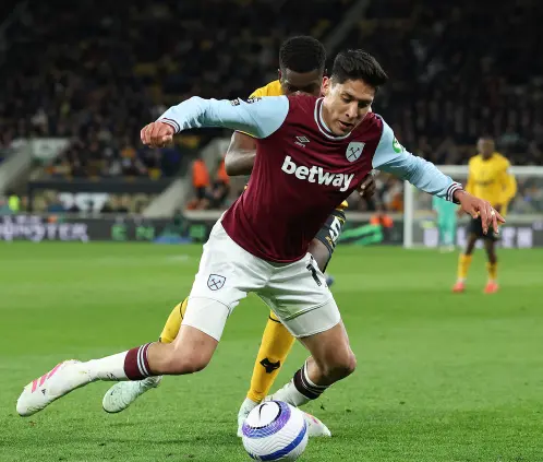 Edson Álvarez quedó fuera del West Ham vs Tottenham y ya suma un mes sin jugar con los Hammers. Getty Images Edson Álvarez quedó fuera del West Ham vs Tottenham y ya suma un mes sin jugar con los Hammers. Getty Images