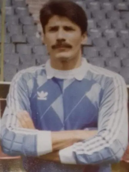 Nacho Rodríguez, mundialista en 1986, reveló que enfrenta un dura batalla contra el cáncer. @HistoriaTigre Nacho Rodríguez, mundialista en 1986, reveló que enfrenta un dura batalla contra el cáncer. @HistoriaTigre