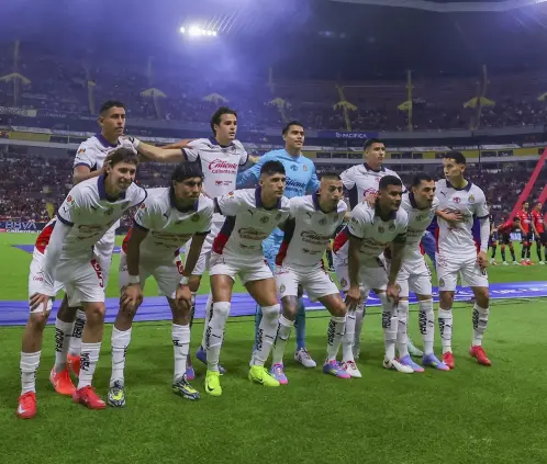 Chivas alista bajas clave rumbo al Apertura 2025 (Photo by Simon Barber/Getty Images) Chivas alista bajas clave rumbo al Apertura 2025 (Photo by Simon Barber/Getty Images)
