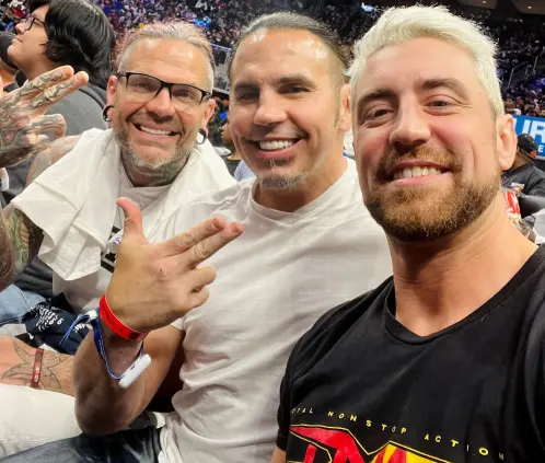 The Hardy Boyz y Joe Hendry serían los invitados especiales de TNA para la Triplemanía Regia. @joehendry The Hardy Boyz y Joe Hendry serían los invitados especiales de TNA para la Triplemanía Regia. @joehendry