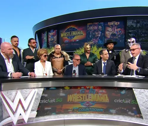 Worlds Collide, el primer evento de WWE y Triple A juntas, prácticamente habría agotado el boletaje tras solo un día a la venta. @WWE Worlds Collide, el primer evento de WWE y Triple A juntas, prácticamente habría agotado el boletaje tras solo un día a la venta. @WWE