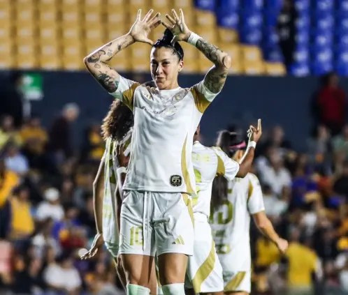 Jenni Hermoso de Tigres Femenil fue nombrada una de las 40 mujeres que inspiran al mundo. Nora Guerrero Jenni Hermoso de Tigres Femenil fue nombrada una de las 40 mujeres que inspiran al mundo. Nora Guerrero