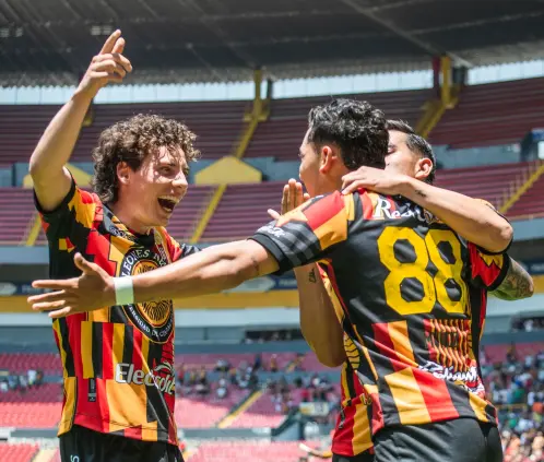 Los Leones Negros se medirá al Morelia en las Semifinales. @LeonesNegrosCF Los Leones Negros se medirá al Morelia en las Semifinales. @LeonesNegrosCF