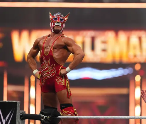 El Grande Americano, actual campeón Speed de la WWE, tomaría el lugar de Rey Mysterio como figura en Triplemanía Regia. @Americano_WWE El Grande Americano, actual campeón Speed de la WWE, tomaría el lugar de Rey Mysterio como figura en Triplemanía Regia. @Americano_WWE
