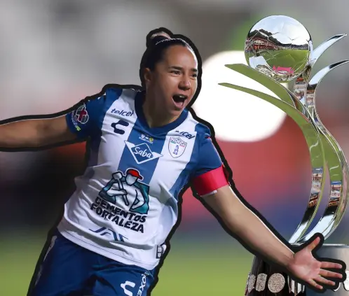 Charlyn Corral convierte doblete que hace soñar a Tuzas con su primer título Charlyn Corral convierte doblete que hace soñar a Tuzas con su primer título