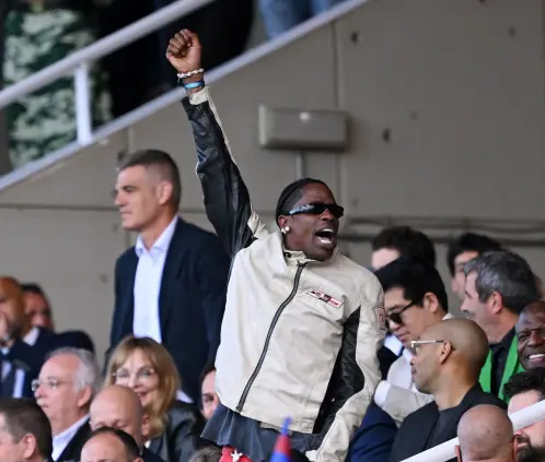Travis Scott no pudo presentarse en Backlash junto a John Cena debido a sus compromisos laborales con el Barcelona para El Clásico. @FCBarcelona Travis Scott no pudo presentarse en Backlash junto a John Cena debido a sus compromisos laborales con el Barcelona para El Clásico. @FCBarcelona