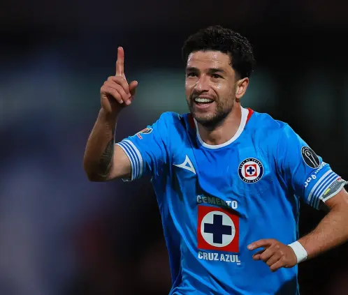 Rivero y Rontondi reconocidos con Cruz Azul por importante cifra de partidos (Photo by Manuel Velasquez/Getty Images) Rivero y Rontondi reconocidos con Cruz Azul por importante cifra de partidos (Photo by Manuel Velasquez/Getty Images)
