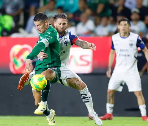 Sergio Ramos y James Rodríguez las figuras que se quedaron lejos de ser campeones en Liga MX (Photo by Leopoldo Smith/Getty Images) Sergio Ramos y James Rodríguez las figuras que se quedaron lejos de ser campeones en Liga MX (Photo by Leopoldo Smith/Getty Images)