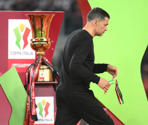 El Milan de Santiago Giménez habría tomado la decisión de despedir al entrenador Sergio Conceicao tras la derrota en la Final de la Copa Italia. Getty Images El Milan de Santiago Giménez habría tomado la decisión de despedir al entrenador Sergio Conceicao tras la derrota en la Final de la Copa Italia. Getty Images