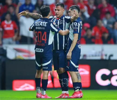 Los uniforme de visita y portero de Rayados para el Mundial de Clubes desconcertaron a los fans, al ser una propuesta jamás antes vista en la historia del club. Getty Images Los uniforme de visita y portero de Rayados para el Mundial de Clubes desconcertaron a los fans, al ser una propuesta jamás antes vista en la historia del club. Getty Images
