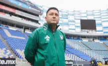 Pedro Martínez enfrenta a la afición de Tigres Femenil antes del Final Four de la Concachampions