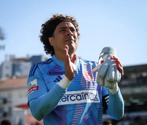 El AVS y Memo Ochoa se jugarán el no descenso en Portugal ante el Vizela. @afs_viladasaves El AVS y Memo Ochoa se jugarán el no descenso en Portugal ante el Vizela. @afs_viladasaves