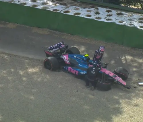 Franco Colapinto tuvo que abandonar las clasificatorias del GP Emilia-Romaña tras accidentarse al final de la Q1. @F1 Franco Colapinto tuvo que abandonar las clasificatorias del GP Emilia-Romaña tras accidentarse al final de la Q1. @F1