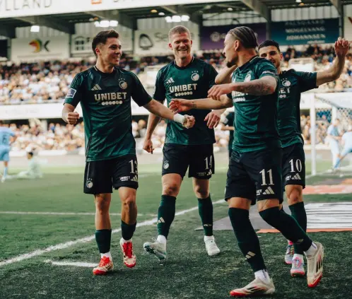 Rodrigo Huescas marcó el tercer gol del Copenhague en el 4-0 sobre el Randers, que los enfila a ganar la Superliga Danesa. @FCKobenhavn Rodrigo Huescas marcó el tercer gol del Copenhague en el 4-0 sobre el Randers, que los enfila a ganar la Superliga Danesa. @FCKobenhavn