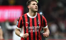 Santiago Giménez recupera la titularidad con el Milan para enfrentar a la Roma