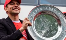 PSV conquista la Eredivisie y le da al Chucky Lozano su último título en Europa