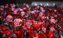 ¡Como en los viejos tiempos! Barra Perra Brava quiere que Toluca sea totalmente roja