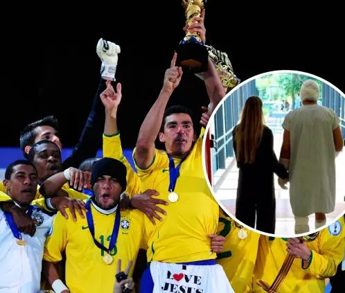 Una leyenda y campeón del mundo con la Selección de Brasil en 2002, ha sido hospitalizado por quemaduras en un accidente doméstico. Una leyenda y campeón del mundo con la Selección de Brasil en 2002, ha sido hospitalizado por quemaduras en un accidente doméstico.