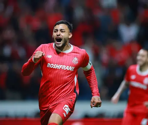 Alexis Vega no oculta su deseo de ser campeón del futbol mexicano (Photo by Manuel Velasquez/Getty Images) Alexis Vega no oculta su deseo de ser campeón del futbol mexicano (Photo by Manuel Velasquez/Getty Images)