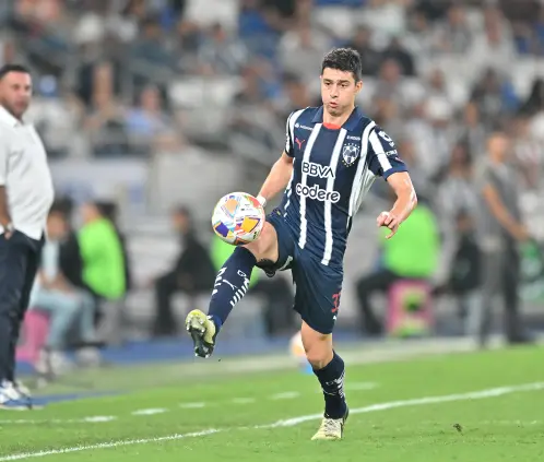 El Atlético Nacional de Colombia estaría interesado en firmar a Stefan Medina para la disputa de los Octavos de Final de la Copa Libertadores. Getty Images El Atlético Nacional de Colombia estaría interesado en firmar a Stefan Medina para la disputa de los Octavos de Final de la Copa Libertadores. Getty Images