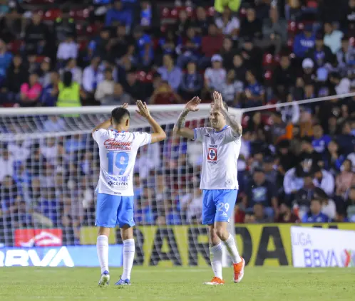 Rodolfo Rodríguez y Charly Rodríguez, ambos del Cruz Azul, se han convertido en los grandes intereses de Tigres para el Apertura 2025. Getty Images Rodolfo Rodríguez y Charly Rodríguez, ambos del Cruz Azul, se han convertido en los grandes intereses de Tigres para el Apertura 2025. Getty Images