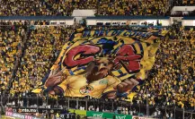 ¡El impresionante tifo con el que la afición recibe al América en la final!