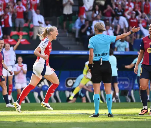 Stina Blackstenius marcó el gol que le dio al Arsenal la Champions League Femenil. Getty Images Stina Blackstenius marcó el gol que le dio al Arsenal la Champions League Femenil. Getty Images