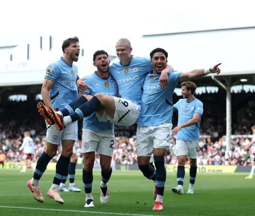 El Manchester City venció 2-0 al Fulham para meterse a la Champions League. Getty Images